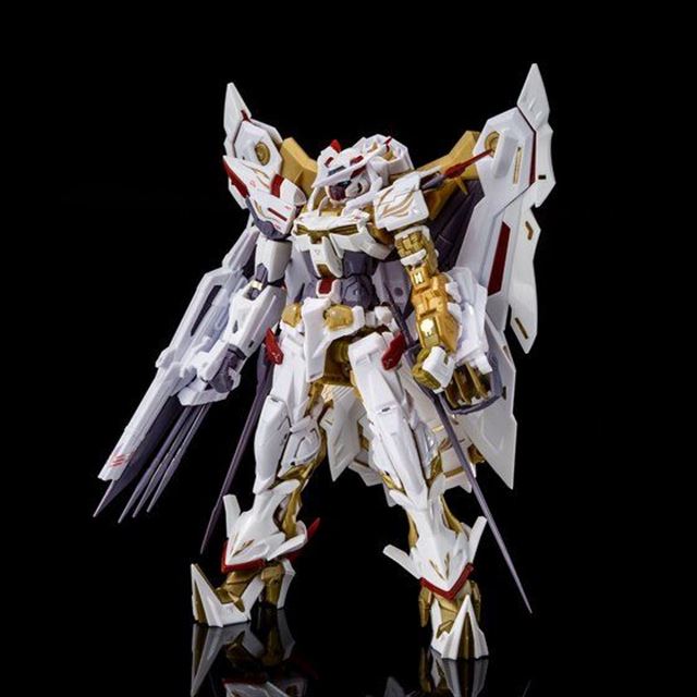 バンダイ、ガンプラ「RG ガンダムアストレイ ゴールドフレーム天 