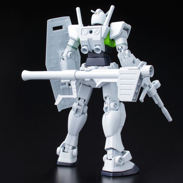 スワローズVer.の限定ガンプラ「HG 1/144 RX-78-2ガンダム」5月1日発売