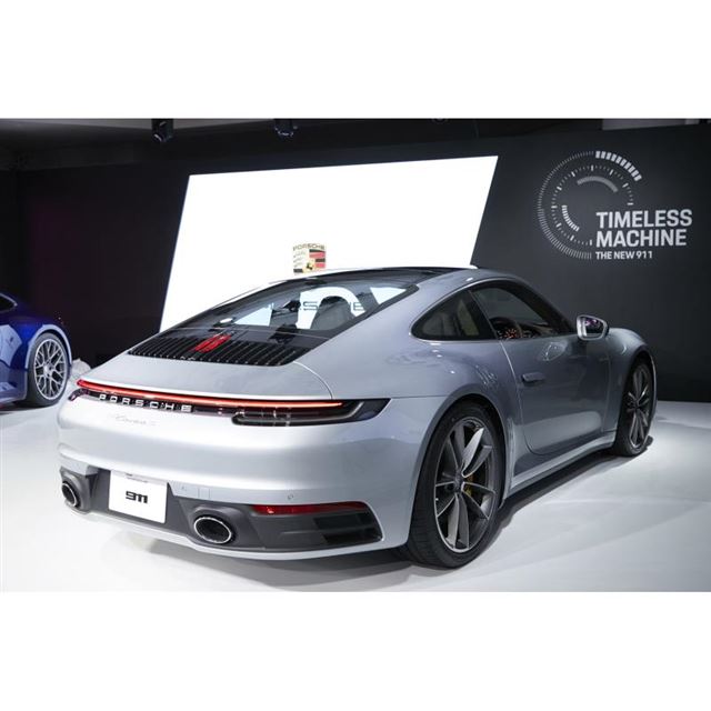 ポルシェ ジャパンが新型「911」を日本で初披露 - 価格.com