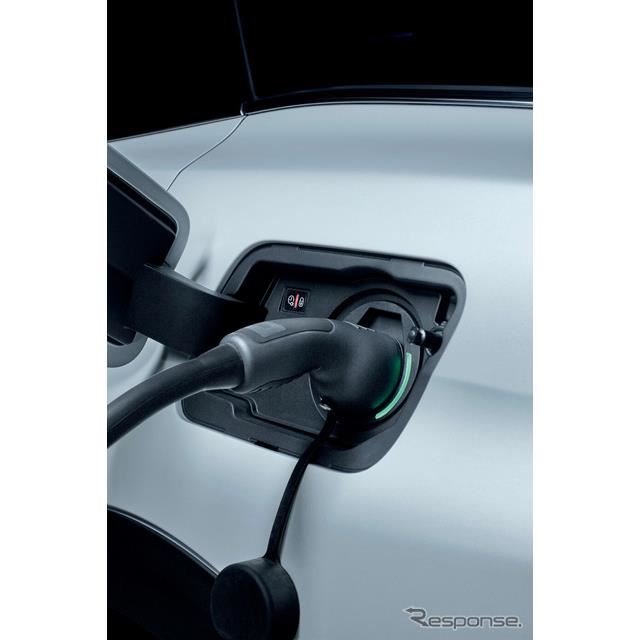 vW[ 3008 GT nCubh4