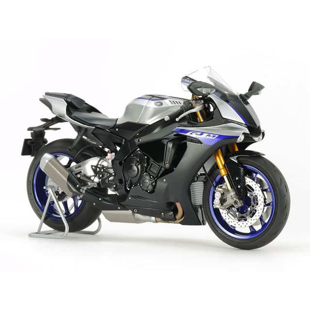 タミヤ、ヤマハのフラッグシップ「YZF-R1M 2018年型」完成モデル