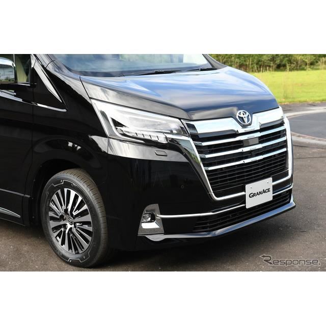 トヨタ グランエース 新型フルサイズワゴンの圧倒的な存在感 価格 Com