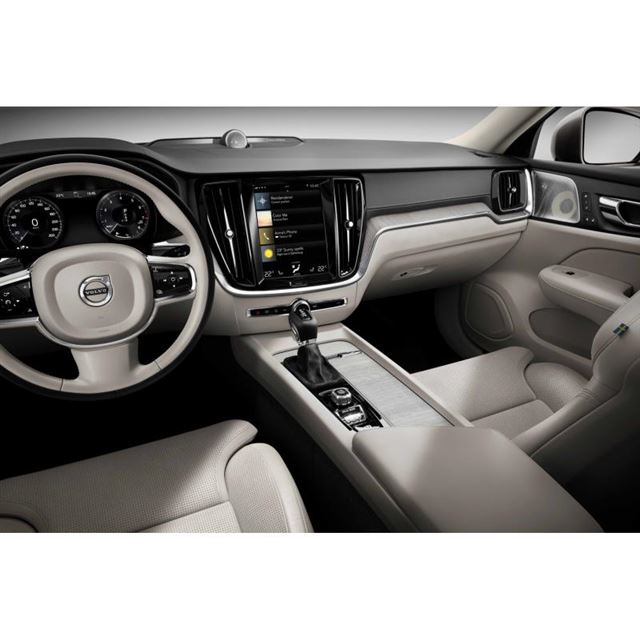 ボルボs60 がフルモデルチェンジ よりスポーティーでスタイリッシュなセダンへと進化 価格 Com