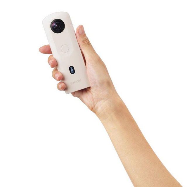 新品：RICOH THETA SC2 リコー シータ ホワイト 360度カメラ