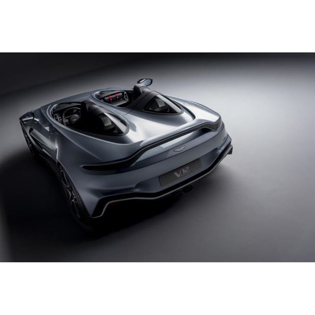 世界限定台 アストンマーティンv12スピードスター 登場 価格 Com