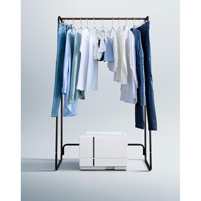 パナソニック、洗濯物の真下にも設置できる衣類乾燥除湿機「F-YHTX90 