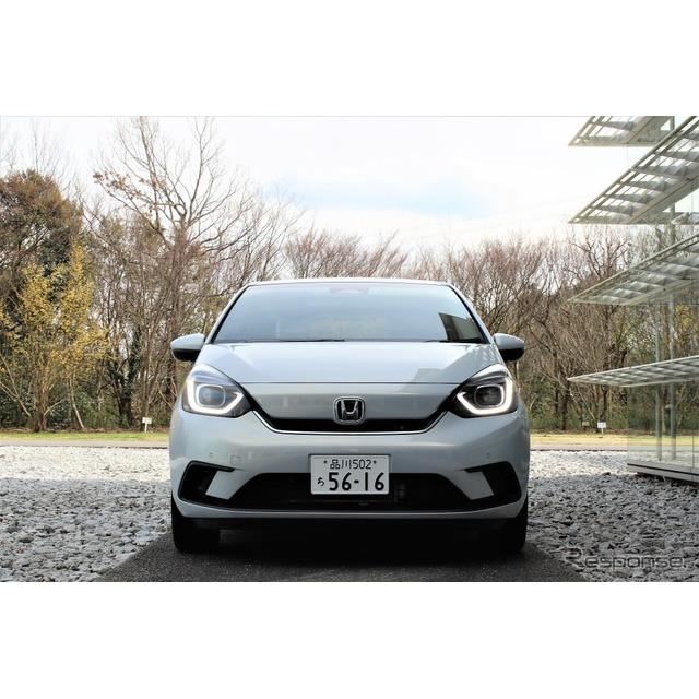 ホンダ フィット 新型 運転して楽しく 乗り心地は良く インタビュー 価格 Com