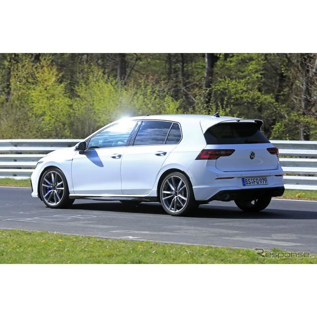 5ポイントledはナシ Vw ゴルフr 新型 333馬力でニュルを激走 価格 Com