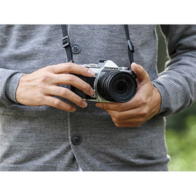 オリンパス、「OM-D E-M5 Mark III 12-45mm F4.0 PROキット」を6/26発売 - 価格.com