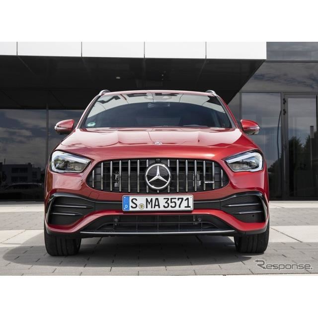 メルセデスベンツ Gla 新型 306馬力の Amg 35 設定 欧州発売 価格 Com