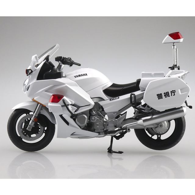 AOSHIMA、警視庁ロゴ入りサイドボックスを装備した「FJR1300P 白バイ」完成モデル - 価格.com