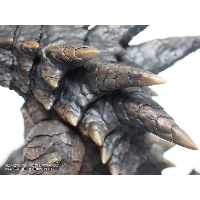 モンスターハンター」覇竜 アカムトルムが全長約43cmフィギュアで登場 - 価格.com