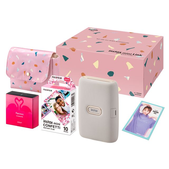 チェキ×ar×NANAMIのトリプルコラボ、ギフトボックス入り「LiPlay＆Link 