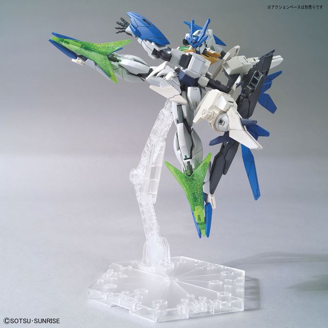 バンダイ、「ダブルオーガンダム」をベースにした新機体ガンプラの発売