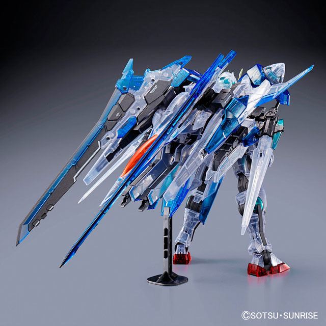 バンダイ クリアカラーの限定ガンプラ Mg 1 100 ダブルオーザンライザー 価格 Com