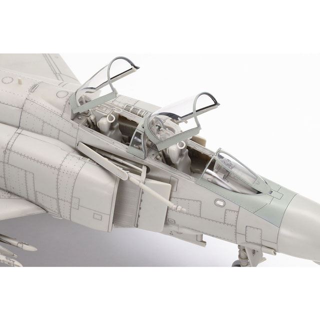 タミヤ、“傑作ジェット戦闘機”「1/48 F-4ファントムII」発売時期と価格