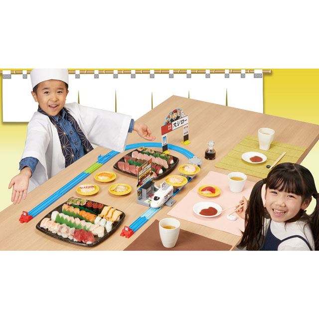 スシロー×プラレールが実現、お寿司を乗せて楽しむオールインワン 
