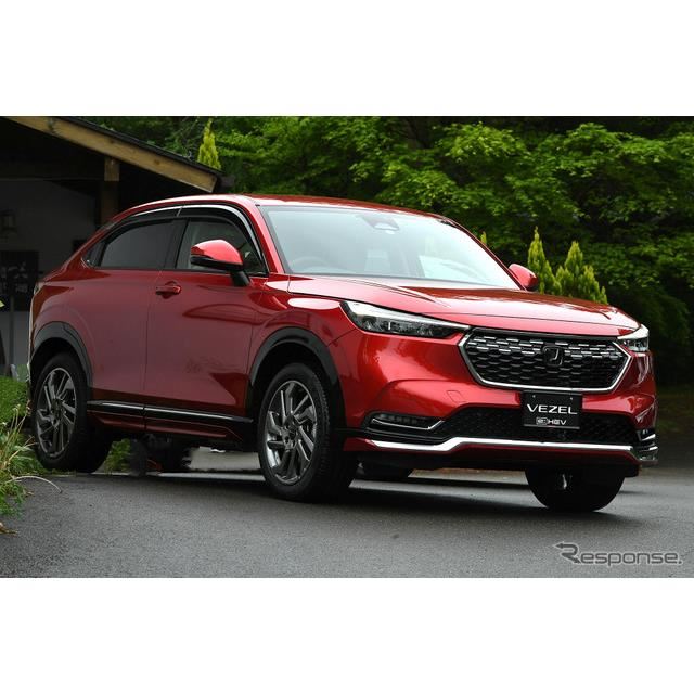 ホンダ ヴェゼル 新型 アーバン カジュアル インテリアにはledアイテムも ホンダアクセスの純正アクセサリー 詳細画像 価格 Com