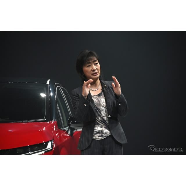 日産 ノートオーラ プレゼンター中谷美紀 一瞬で恋に落ちた 価格 Com