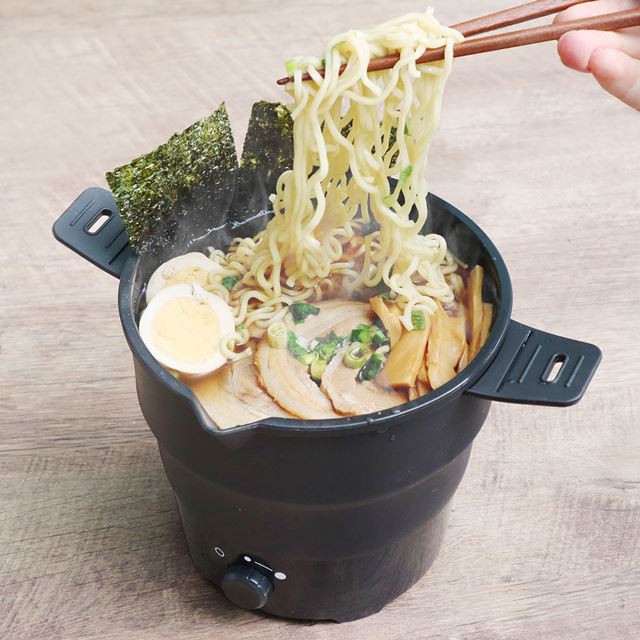 インスタント麺にピッタリ な おひとりさま用の卓上サイズ 折りたたみラーメン鍋 価格 Com