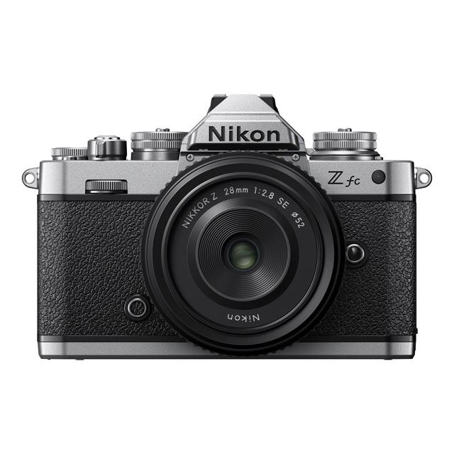 ☆本日限定価格☆保証期間内☆グリップ付Nikon ミラーレス一眼カメラZ fc-