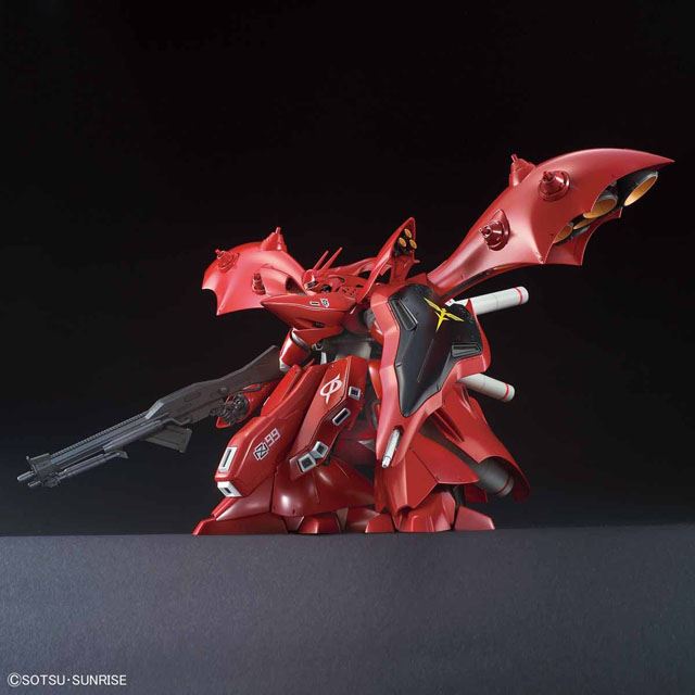 左右幅約40cmのガンプラ「HGUC 1/144 ナイチンゲール」最新の製品画像