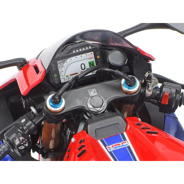 タミヤ、ホンダ「CBR1000RR-R FIREBLADE SP」1/12模型を本日12/11発売