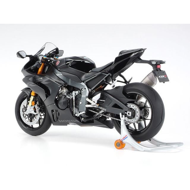 タミヤ、「1/12 Honda CBR1000RR-R FIREBLADE SP ブラック」を本日10/9