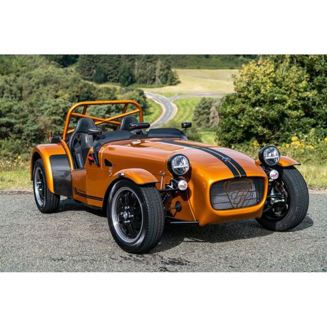 ケータハムから軽規格のライトウェイトスポーツカー セブン170 が登場 価格 Com