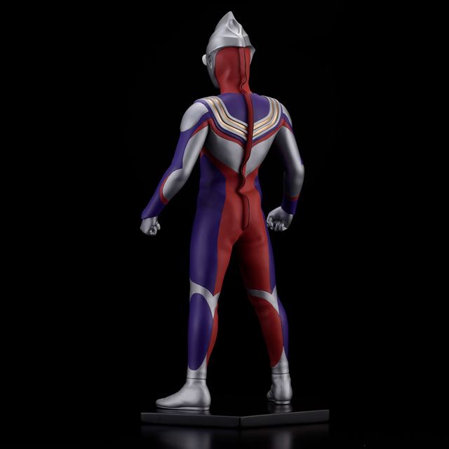 海洋堂、全高約345mmの「Character Classics ウルトラマンティガ」本日12/25発売 - 価格.com