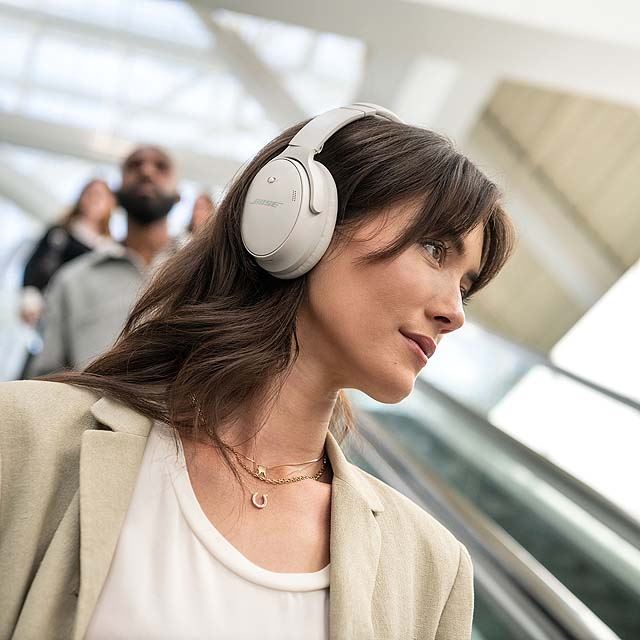 Ｂｏｓｅ ＱｕｉｅｔＣｏｍｆｏｒｔ ４５ ボーズ ワイヤレスヘッドホン