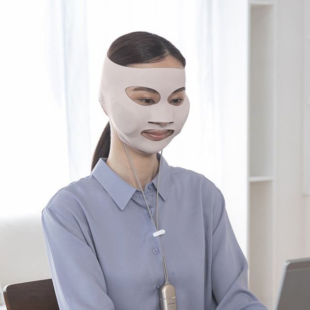 パナソニック、“ながら美容”向けのマスク型イオン美顔器「EH-SM50」を 