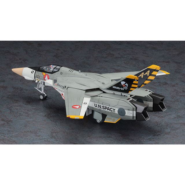 マクロス」VF-1J スーパー/ストライク バルキリー1/48模型が本日11/3