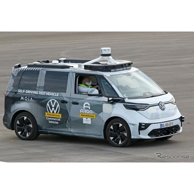 復活のワーゲンバス Id Buzz 乗用車バージョンを初スクープ 内装も激写 価格 Com