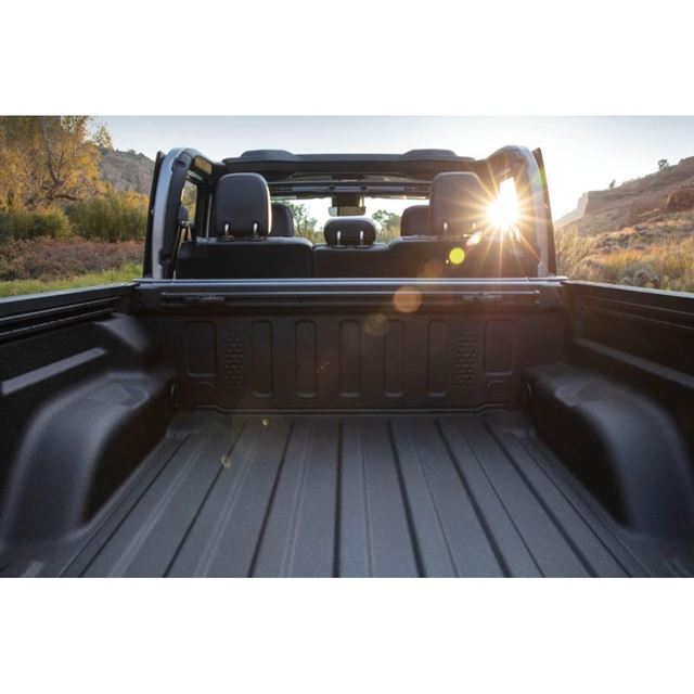 ジープの5人乗りピックアップトラック グラディエーター 国内での販売がスタート 価格 Com