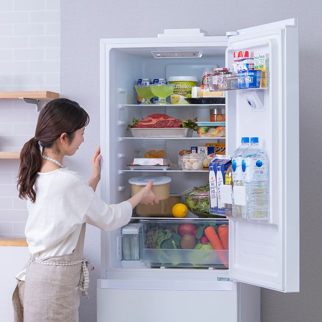 アイリスオーヤマ、冷蔵室内にネットワークカメラを搭載した冷凍冷蔵庫