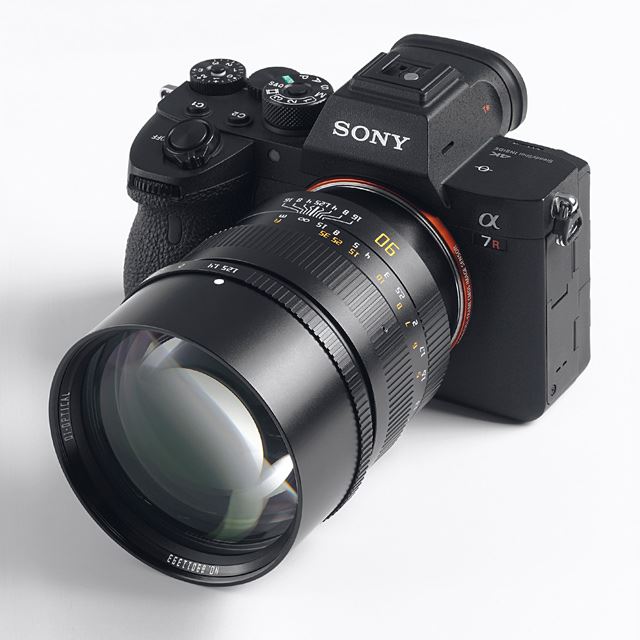 uTTArtisan 90mm f/1.25 ~[XJpv