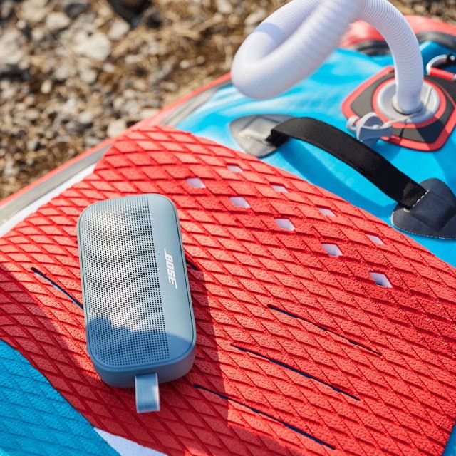 ボーズ、置き方で音質を自動調整する防水・防塵Bluetoothスピーカー