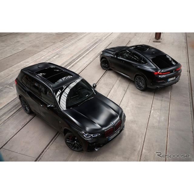 BMW X5 エディションブラックバーミリオン（左）とX6 エディションブラックバーミリオン（右）