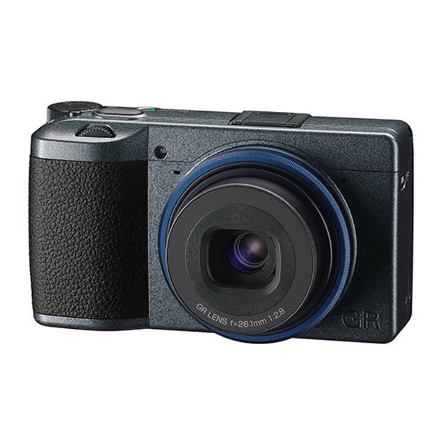 リコー、特別仕様のハイエンドコンデジ「RICOH GR IIIx Urban Edition 