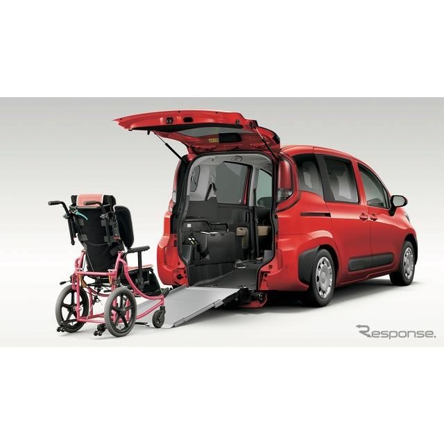 トヨタ シエンタ 新型に車いす仕様車 ショートスロープ付きモデルを新設定 価格 Com