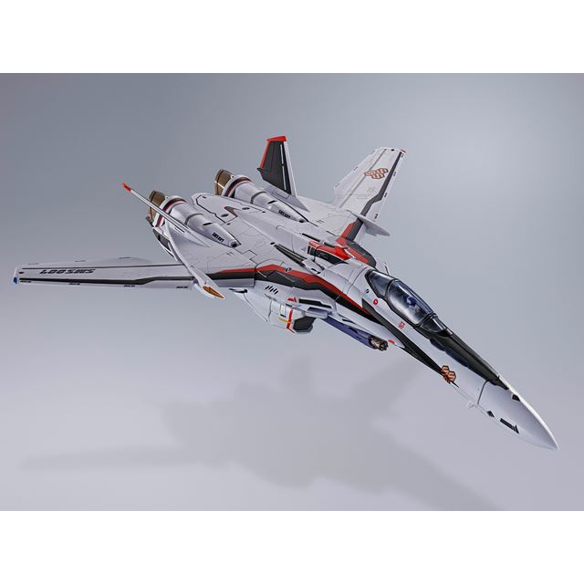 「DX超合金 VF-25F スーパーメサイアバルキリー（早乙女アルト機）リバイバルVer.」