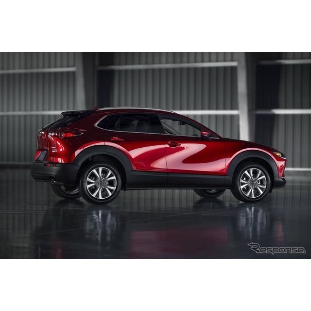 マツダ CX-30 、日本にない2.5リットルを191馬力に強化…米国2023年型 - 価格.com