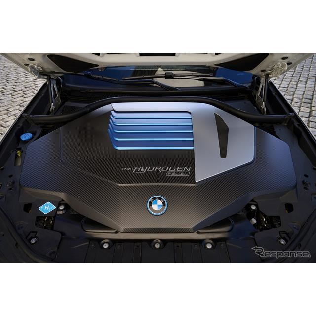 BMW̔RdrԁwiX5 HYDROGENx