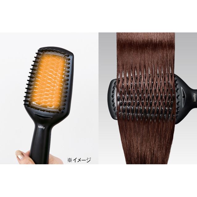 パナソニック、90秒で約100度に温まるブラシ型ヘアアイロン