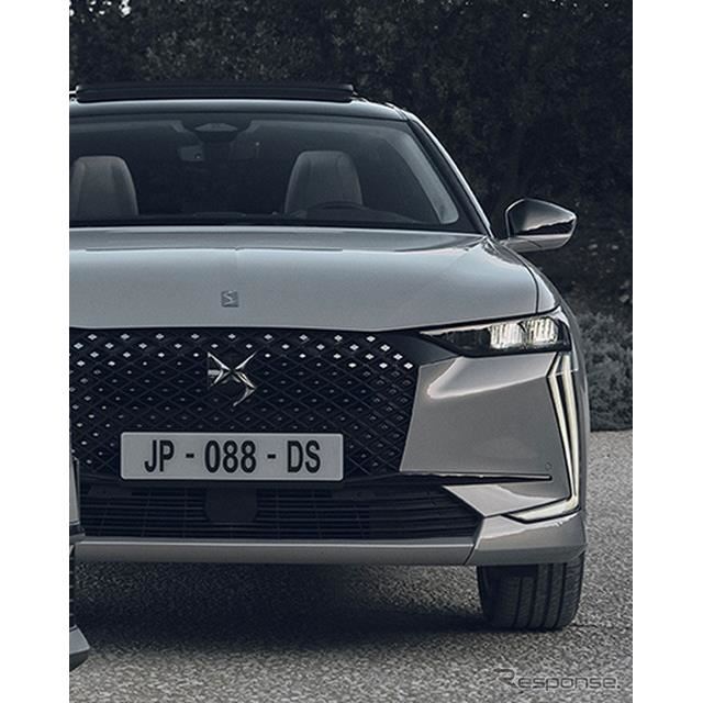 DS 4 ́uESPRIT DE VOYAGEv