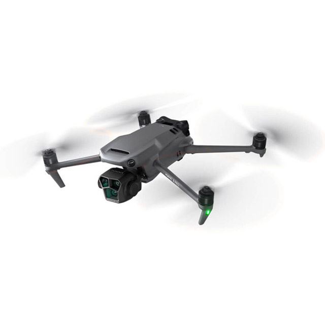 DJI、3眼カメラシステム搭載のフラッグシップドローン「Mavic 3 Pro