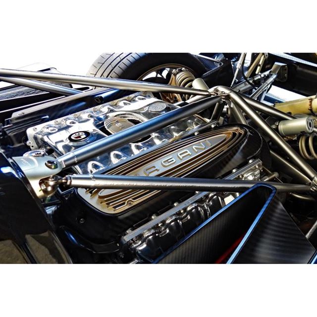 パガーニがニューモデル「ウトピア」を日本初公開 最高出力864PSのハイパーカー