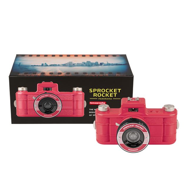 ロモ、パノラマカメラ「Sprocket Rocket」に新色「Bittersweet」と「Baja Blue」 - 価格.com