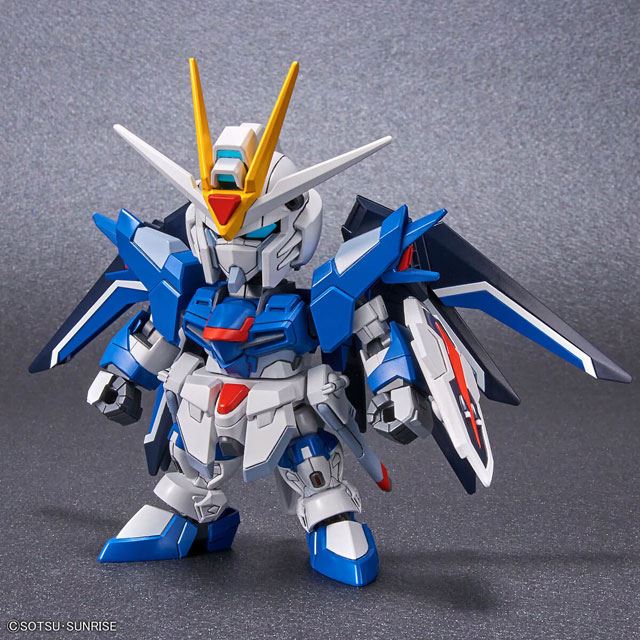 660円、SDEXスタンダード「ライジングフリーダムガンダム」最新画像が